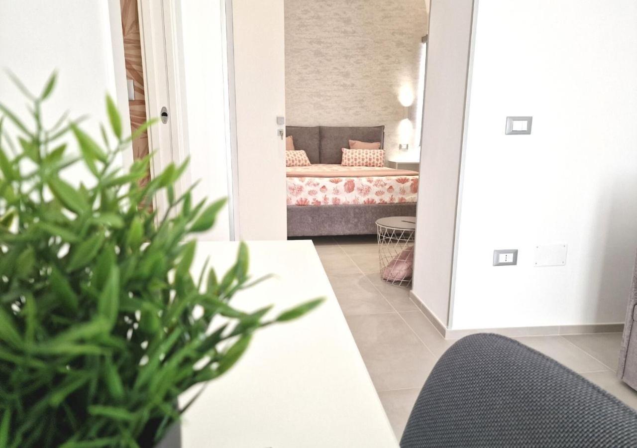 B&B Tra Le Vie Del Borgo Вьесте Экстерьер фото