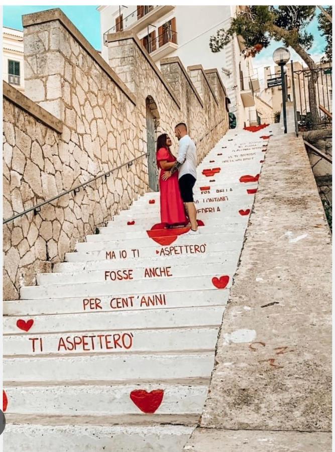B&B Tra Le Vie Del Borgo Вьесте Экстерьер фото