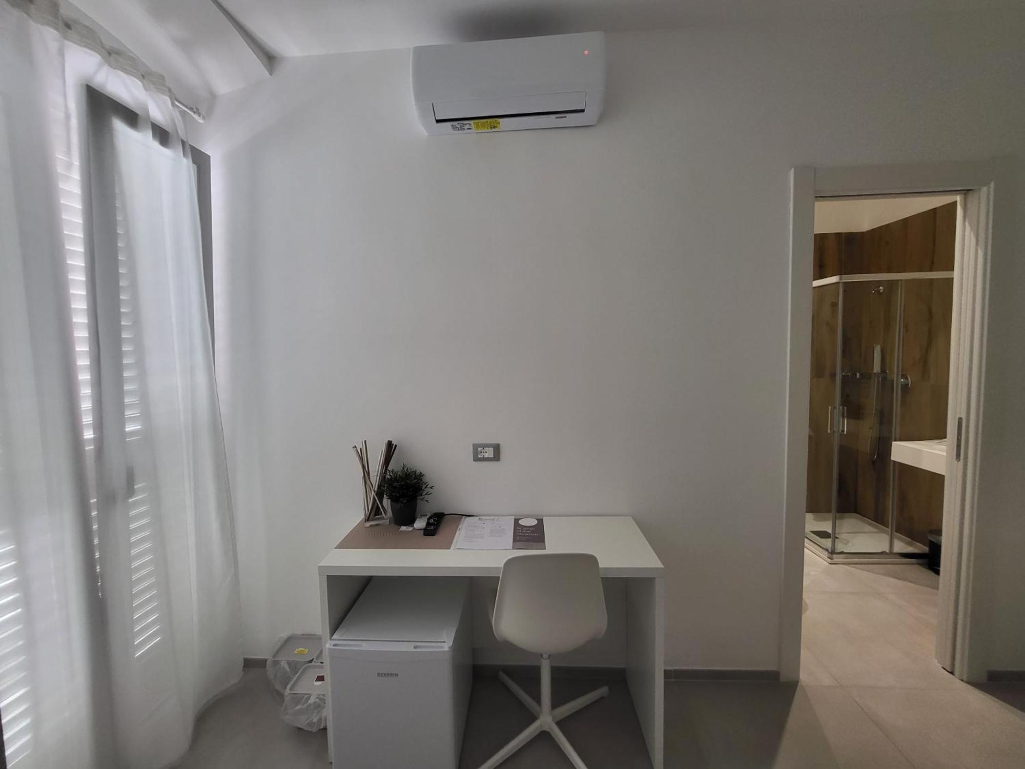 B&B Tra Le Vie Del Borgo Вьесте Экстерьер фото